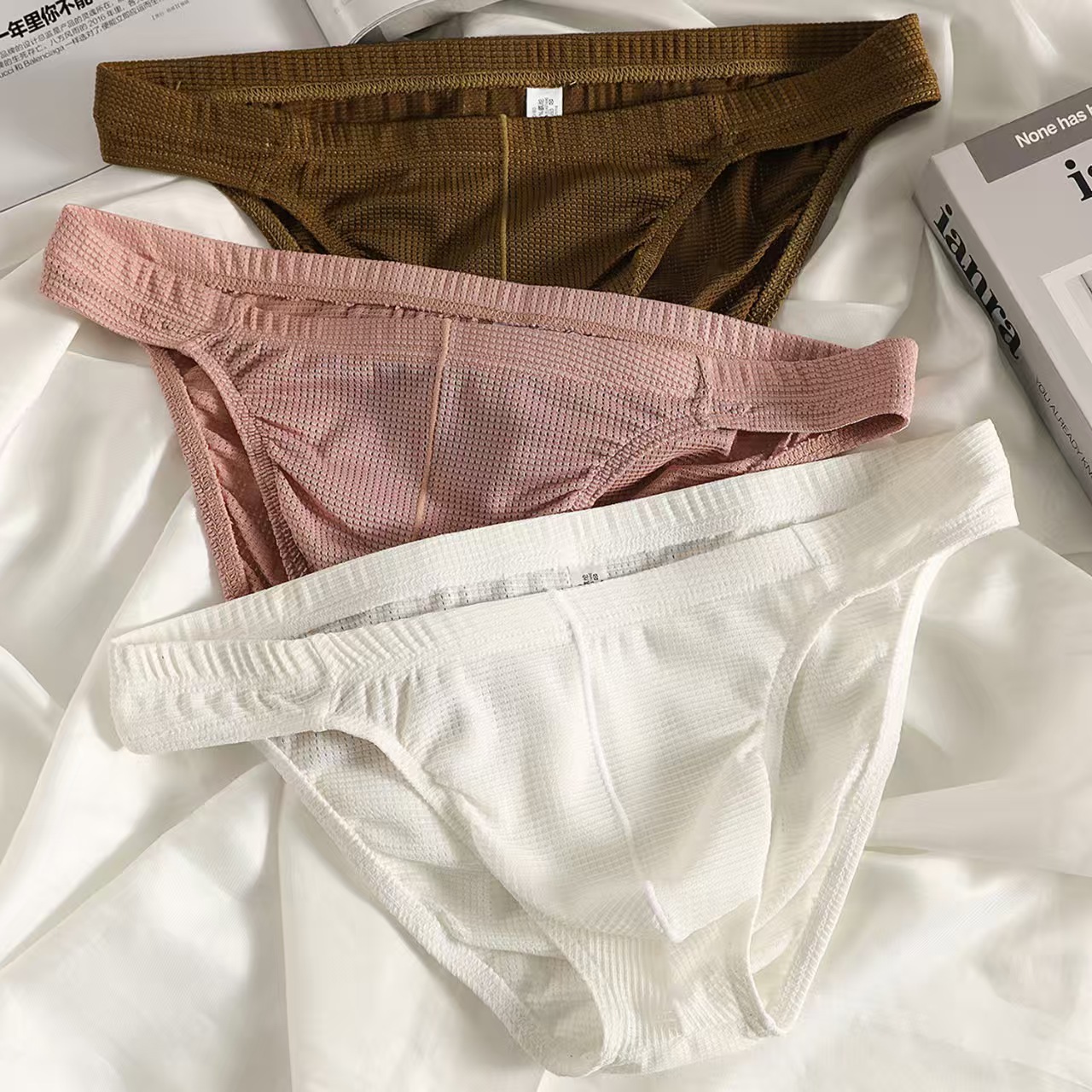 Boxer Shorts Modal - กางเกงบ็อกเซอร์ชายฤดูร้อนแบบบางพิเศษ ผ้าไหมน้ำแข็ง ไร้ตะเข็บ เซ็กซี่ ระบายอากาศได้ดี